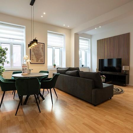 Experience Fresh Comfort In Our Brand-New Apartment In Vienna'S 17Th District Екстериор снимка