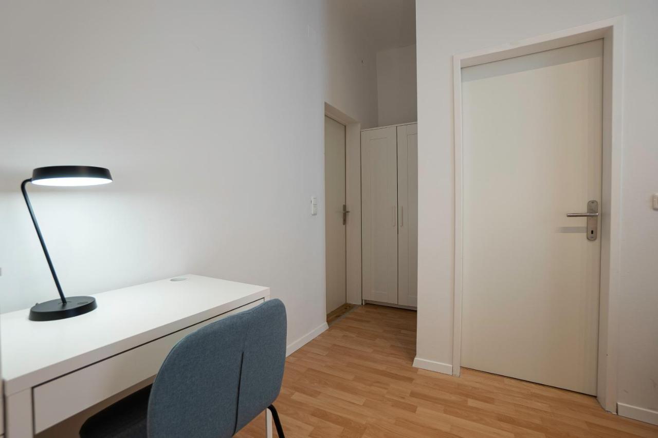 Experience Fresh Comfort In Our Brand-New Apartment In Vienna'S 17Th District Екстериор снимка