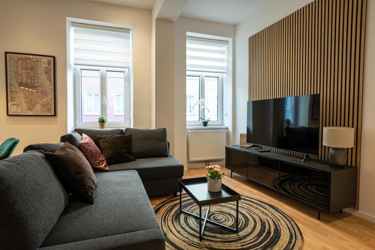 Experience Fresh Comfort In Our Brand-New Apartment In Vienna'S 17Th District Екстериор снимка