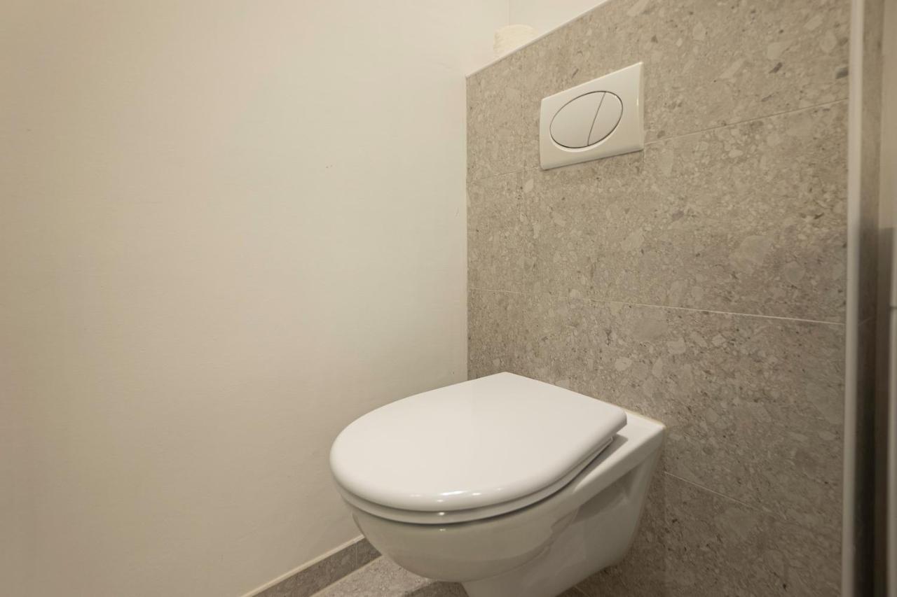 Experience Fresh Comfort In Our Brand-New Apartment In Vienna'S 17Th District Екстериор снимка