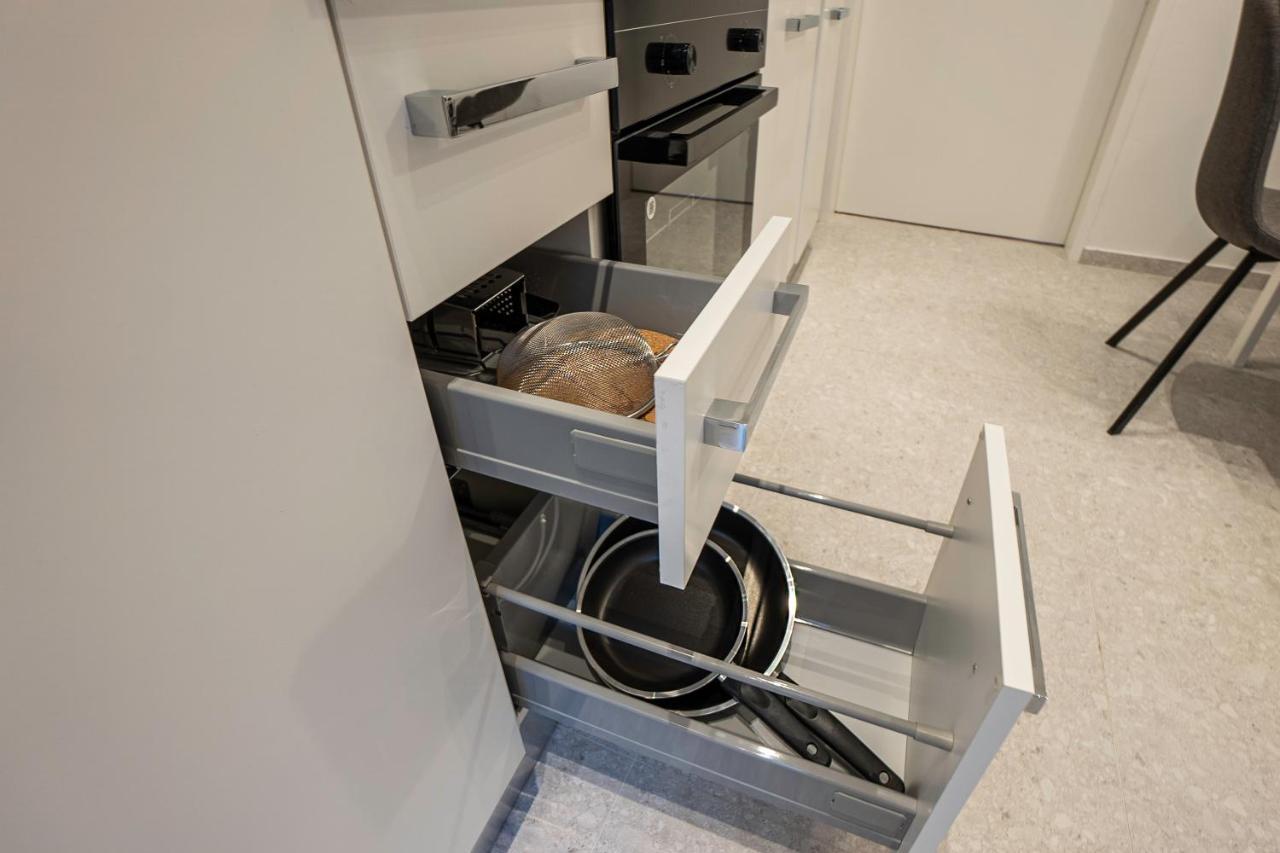 Experience Fresh Comfort In Our Brand-New Apartment In Vienna'S 17Th District Екстериор снимка